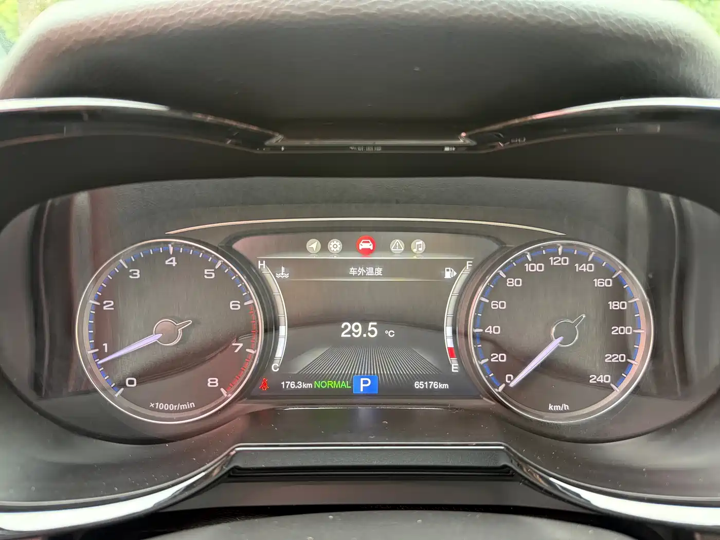 GAC Trumpchi Trumpchi GS7 2017 320T 2WD Luxury Smart Connect фото 15