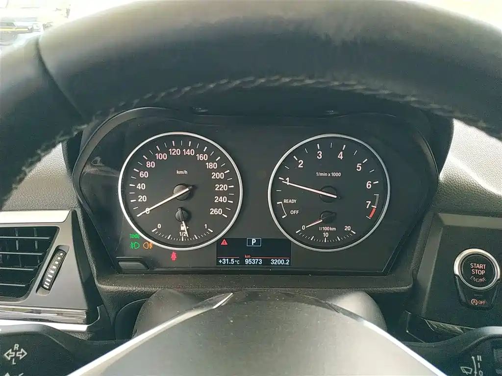 BMW 1 Series 2017 118i Sport фото 12