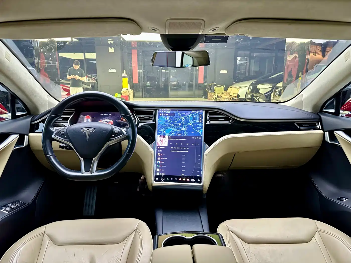 TESLA MODEL S