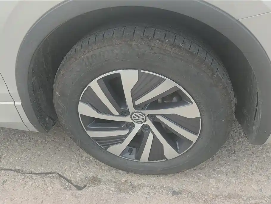 VOLKSWAGEN TIGUAN L NEW ENERGY