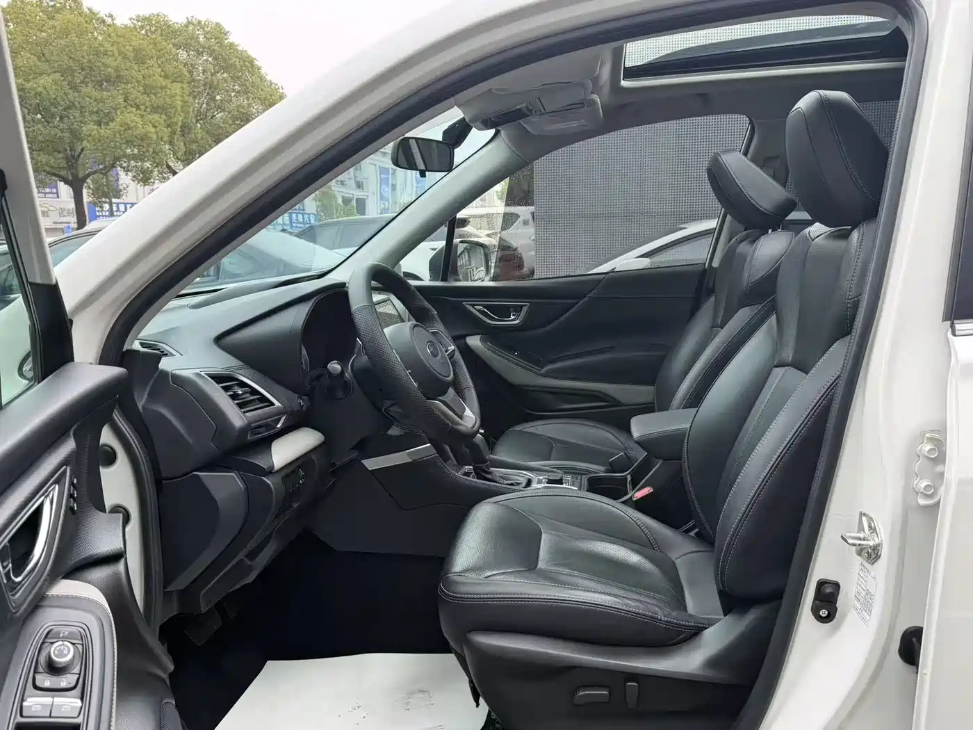 Subaru Forester 2022 2.0i AWD Luxury Edition фото 9