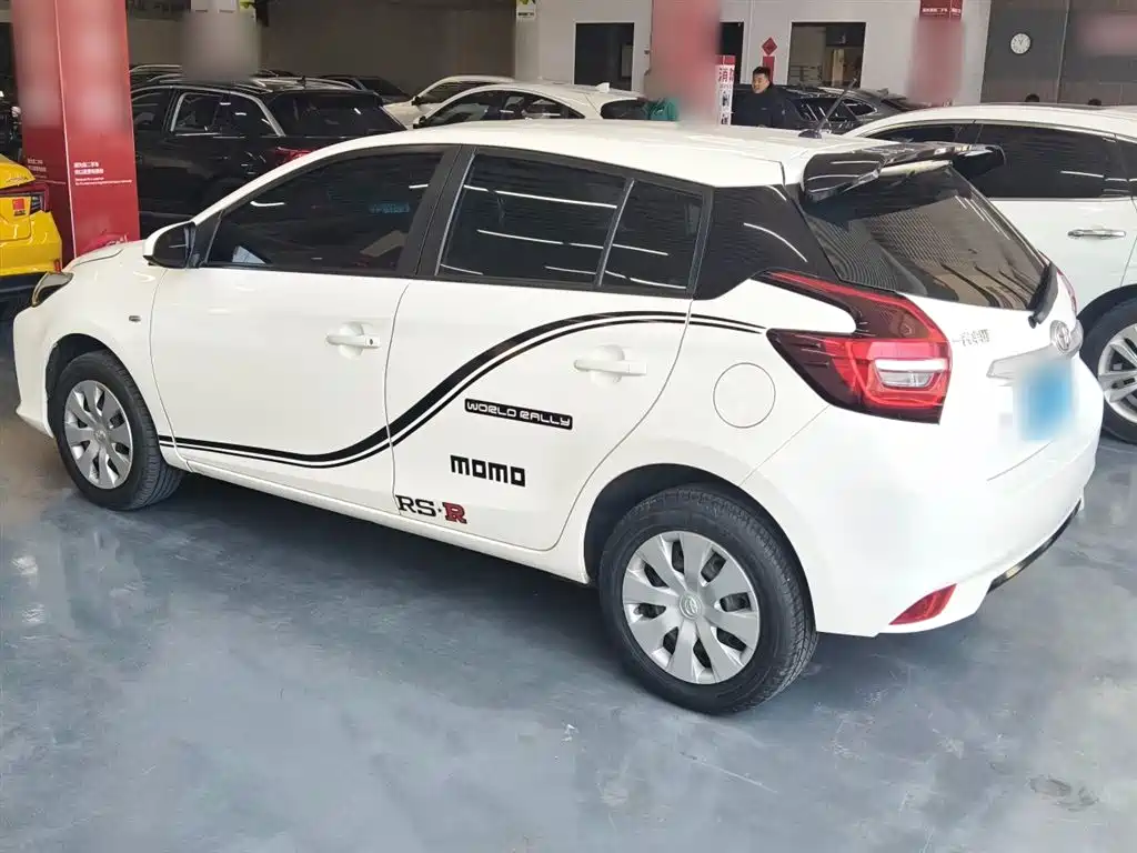 Toyota Vios FS 2021 1.5L CVT Fengchi Edition фото 5