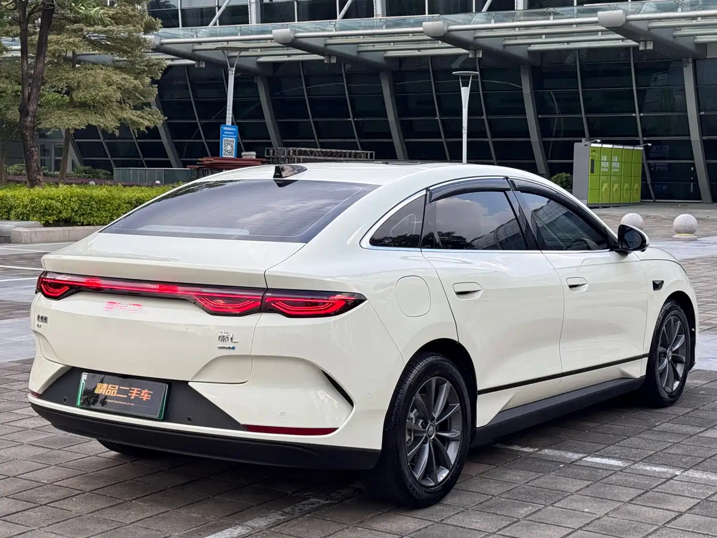 BYD Qin L 2025 EV 470KM Leading Edition фото 24