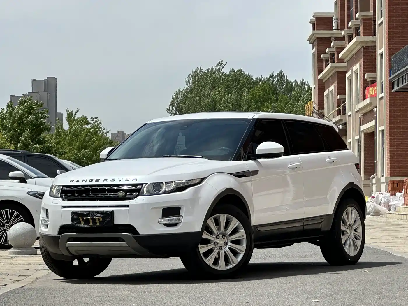 Land Rover Range Rover Evoque 2015 2.0T 5-Door Intelligent Edition