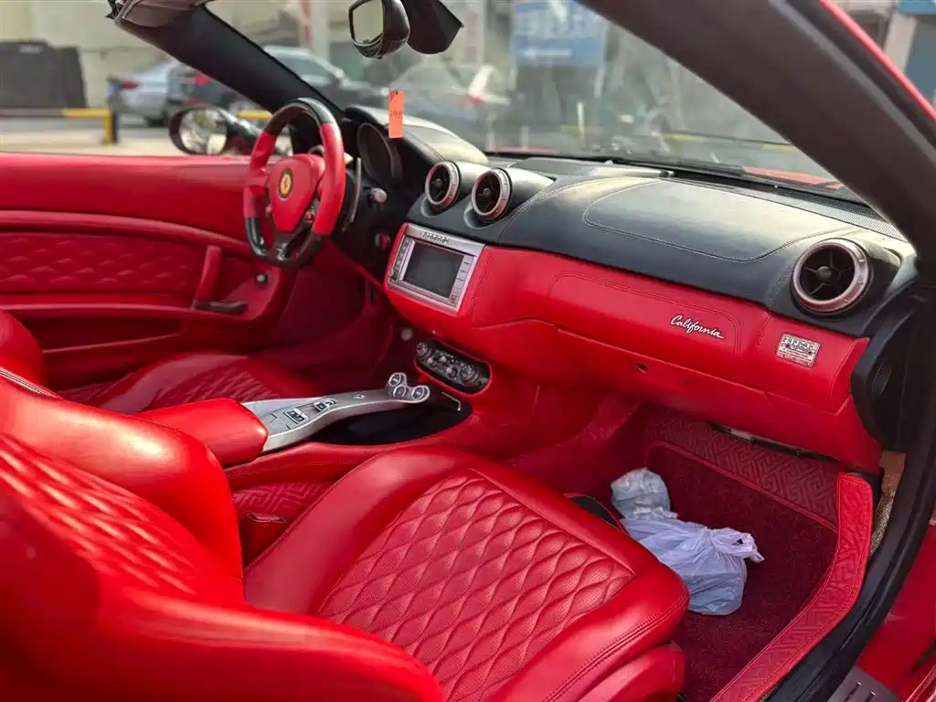 Ferrari California T 2009 4.3L Standard фото 8