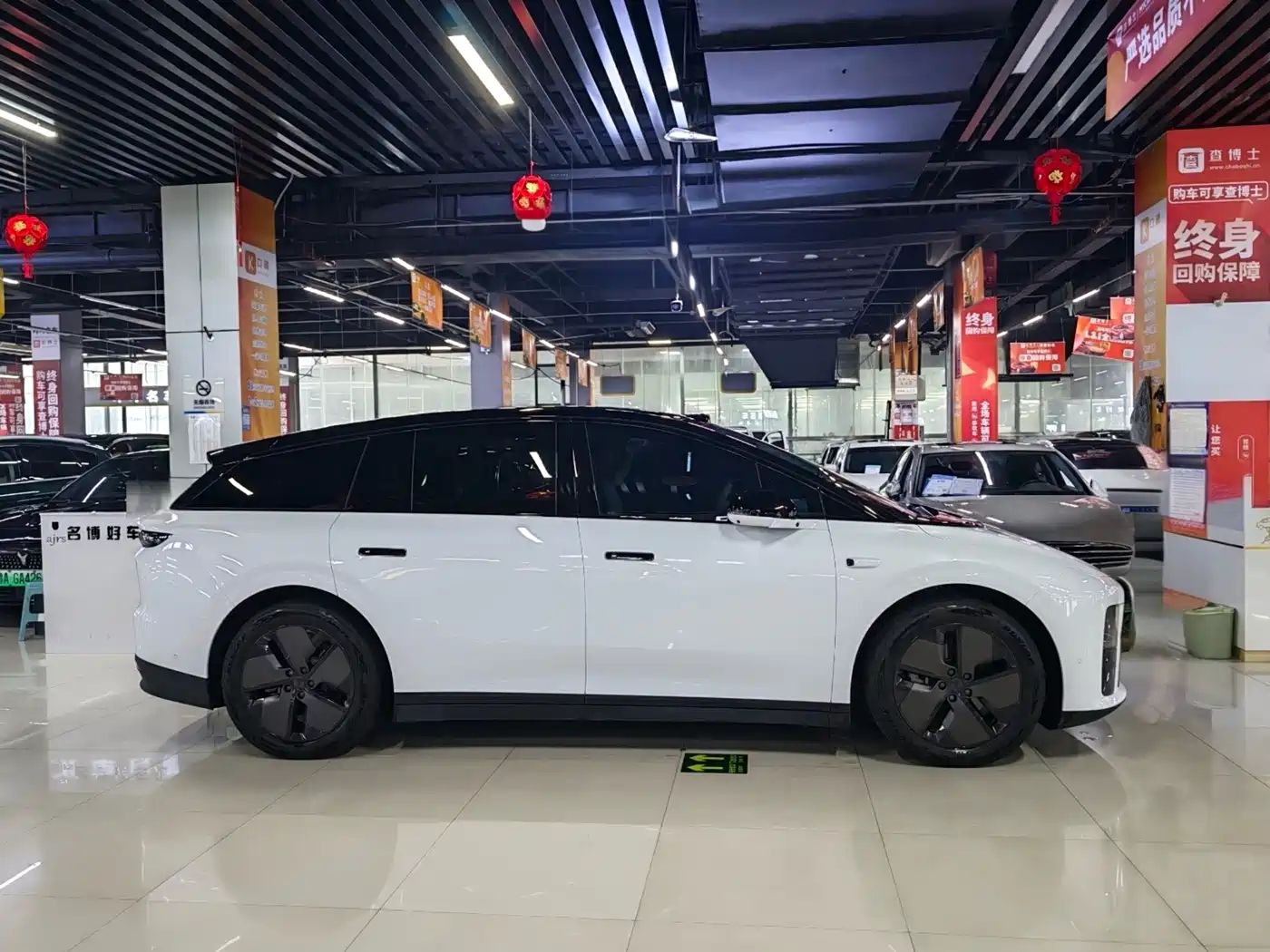 Li Auto i6 2026 2025 2WD Base Model