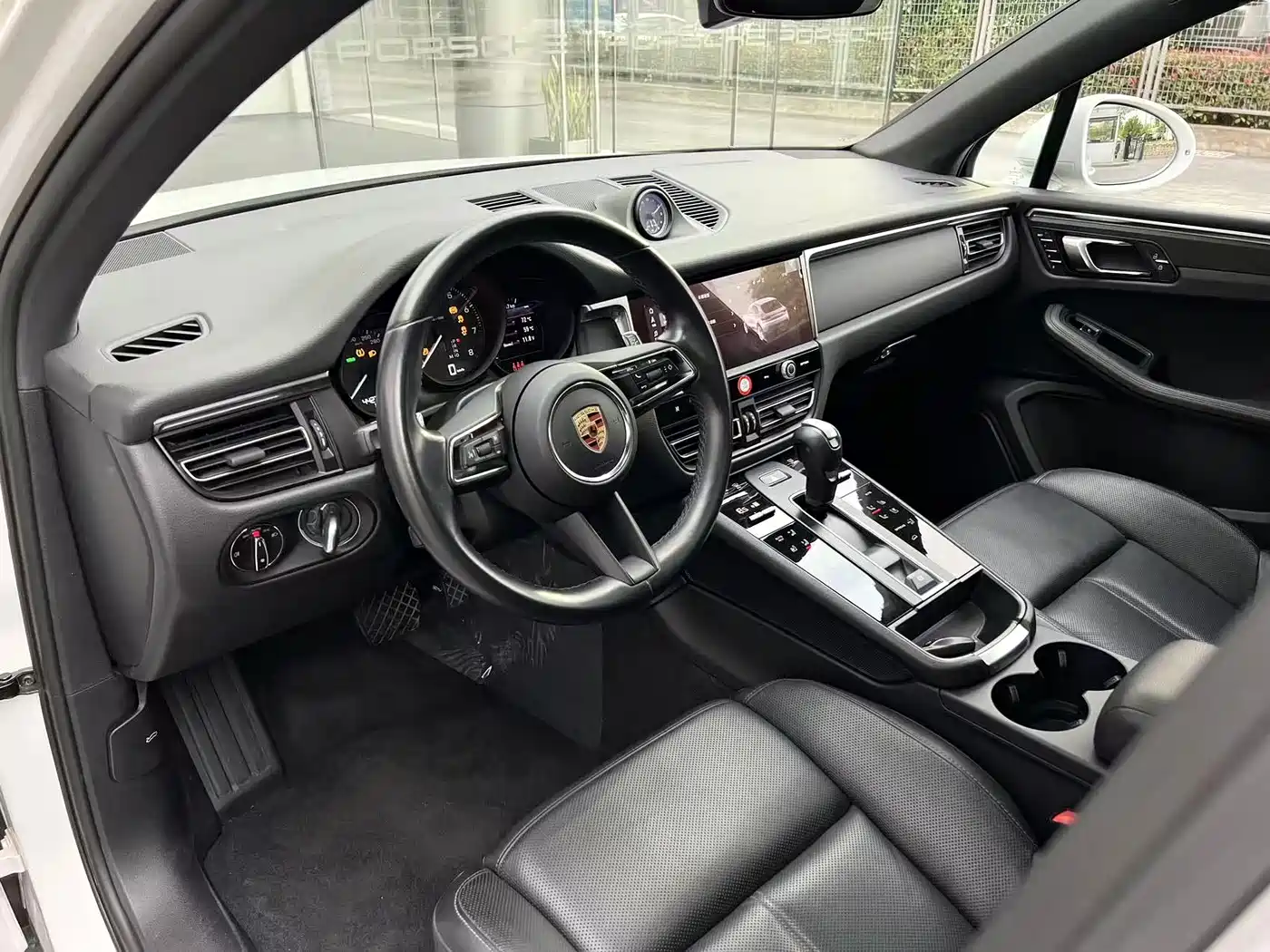 Porsche Macan 2023 Macan 2.0T фото 8