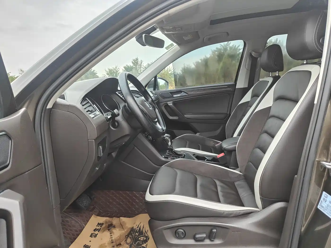 Volkswagen Tiguan L 2018 380TSI Automatic AWD Luxury Edition фото 14