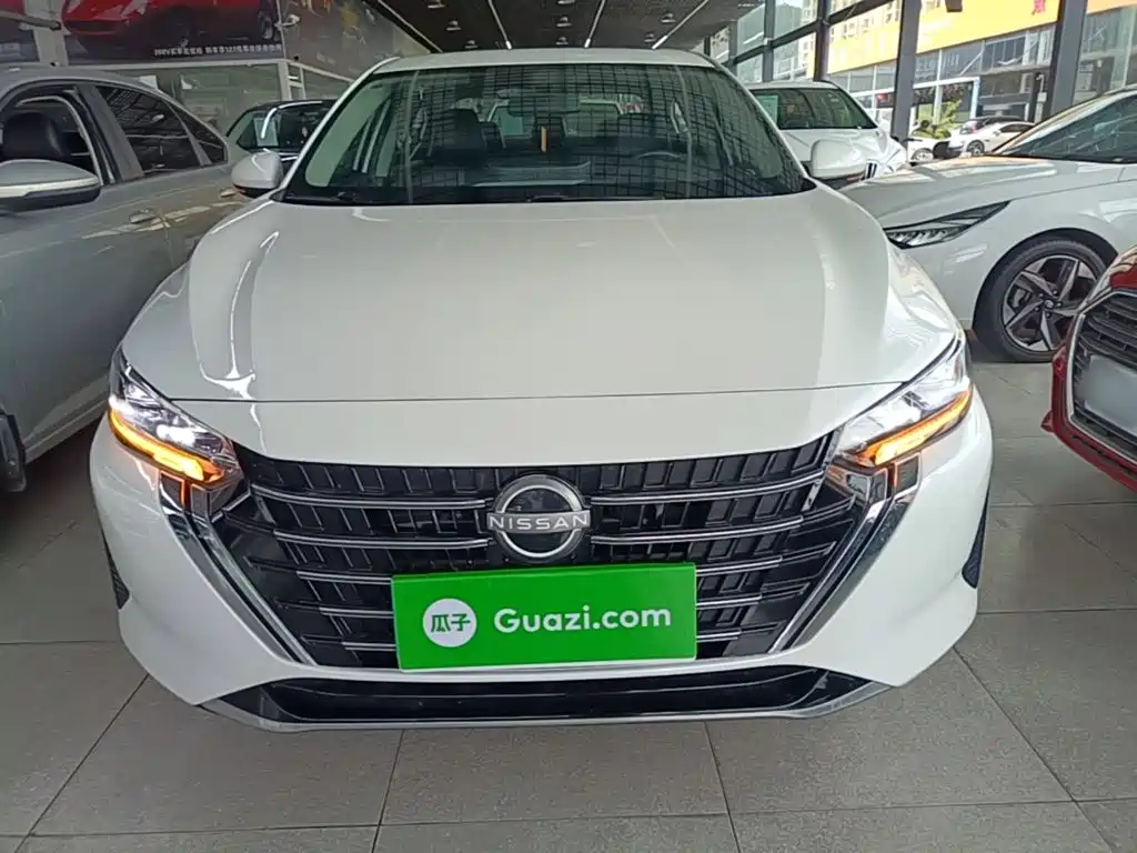 Nissan SYLPHY, миниатюра 3
