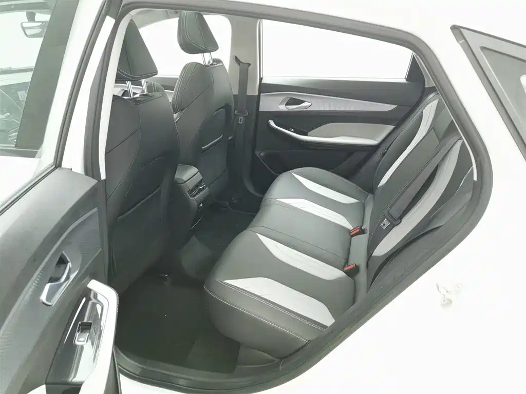 GEELY AUTOMOBILE BINRUI