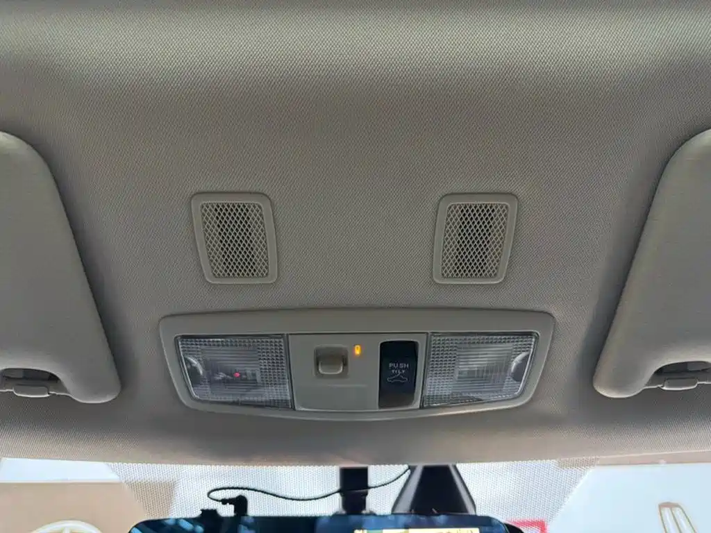 Mitsubishi Outlander 2022 2021 2.0L 2WD Yaodong Edition 5-seater