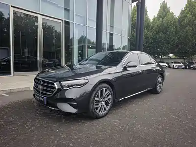 Mercedes-Benz E