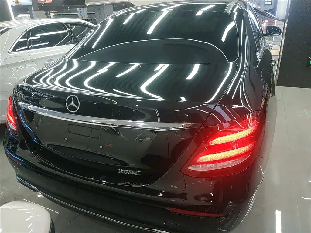 Mercedes-Benz E-Class 2016 E 300 L Fashion Type фото 6
