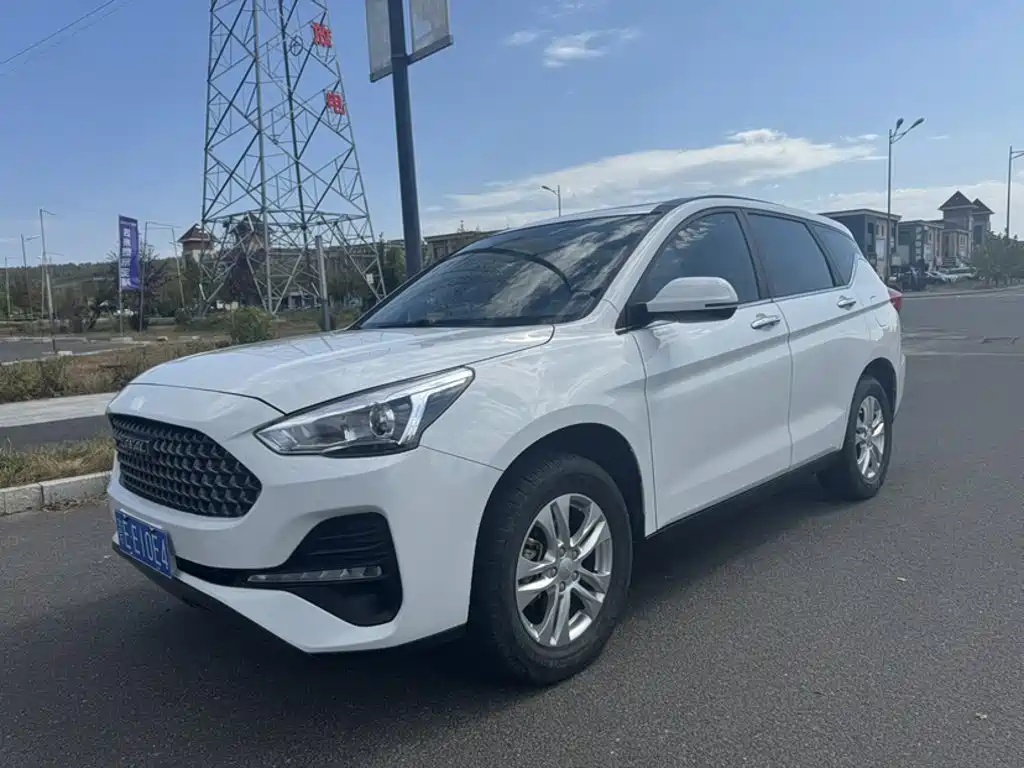 Фото 2 - Haval M6