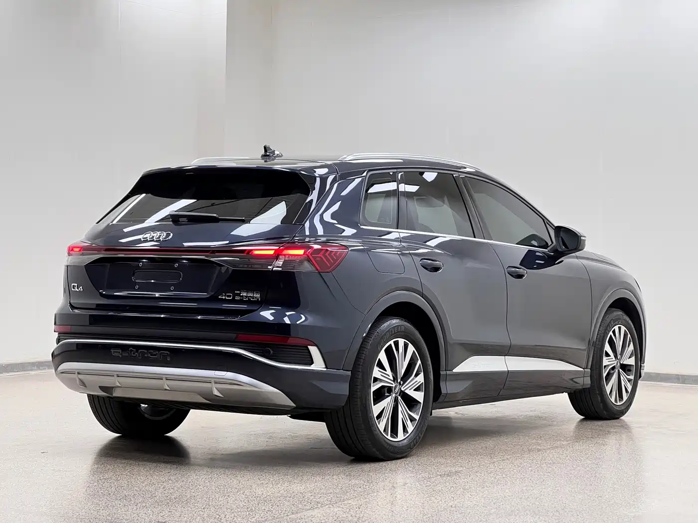 Audi Q4 e-tron 2023 2022 40 e-tron Pioneer Edition