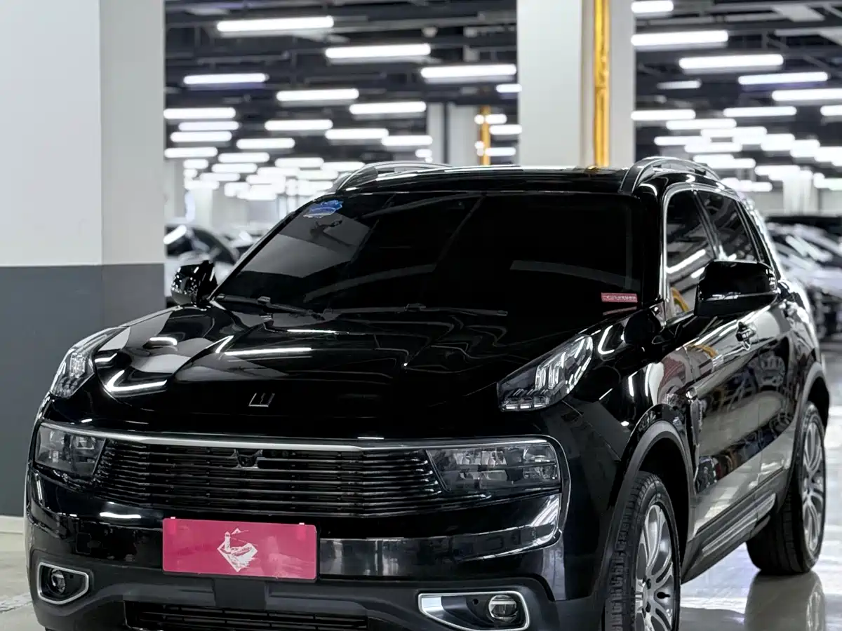 Lynk & Co 01 2019 2.0T 2WD Pro Edition China V фото 3