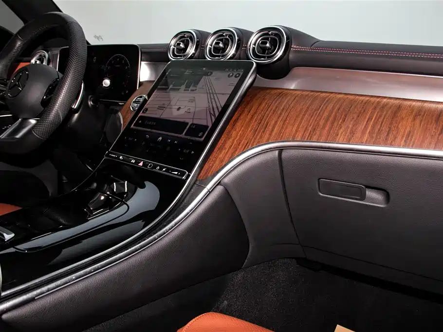 Mercedes-Benz GLC 2024 GLC 300 L 4MATIC Dynamic 5-seater фото 23