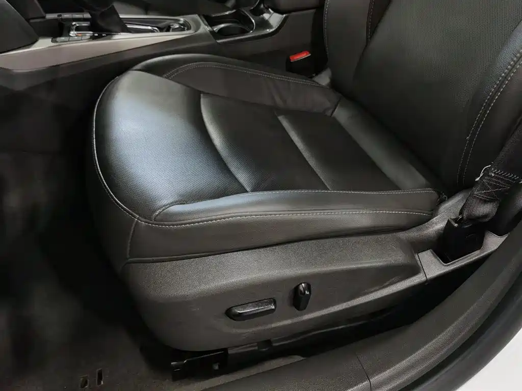Chevrolet Malibu 2017 1.5T Automatic Luxury Edition фото 20