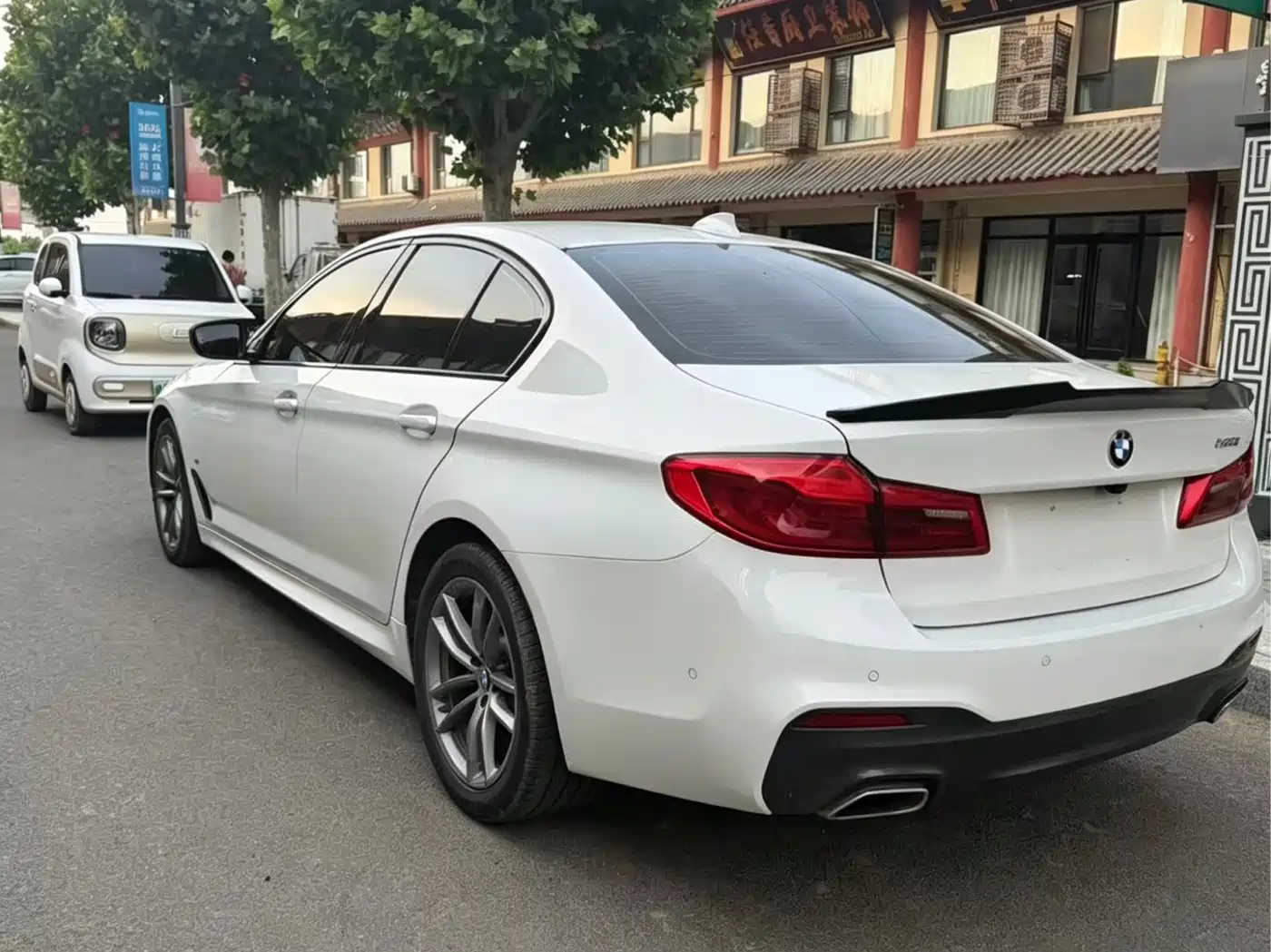 BMW 5 Series (Import) 2019 525i M Sport Package фото 4