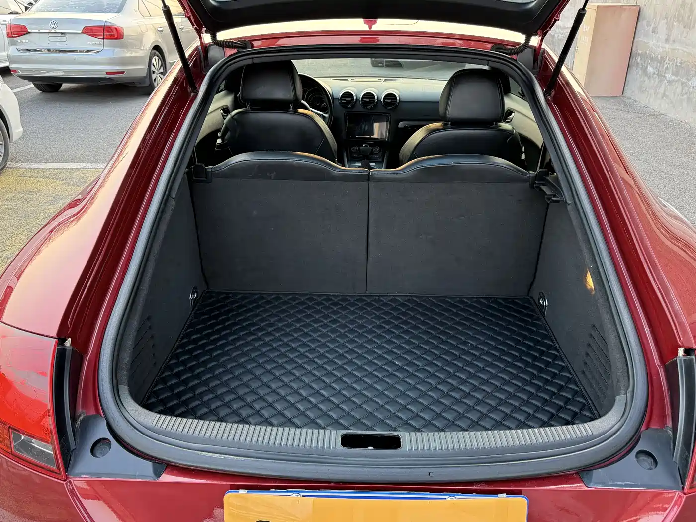 Audi TT 2008 Model TT 3.2 Quattro фото 12