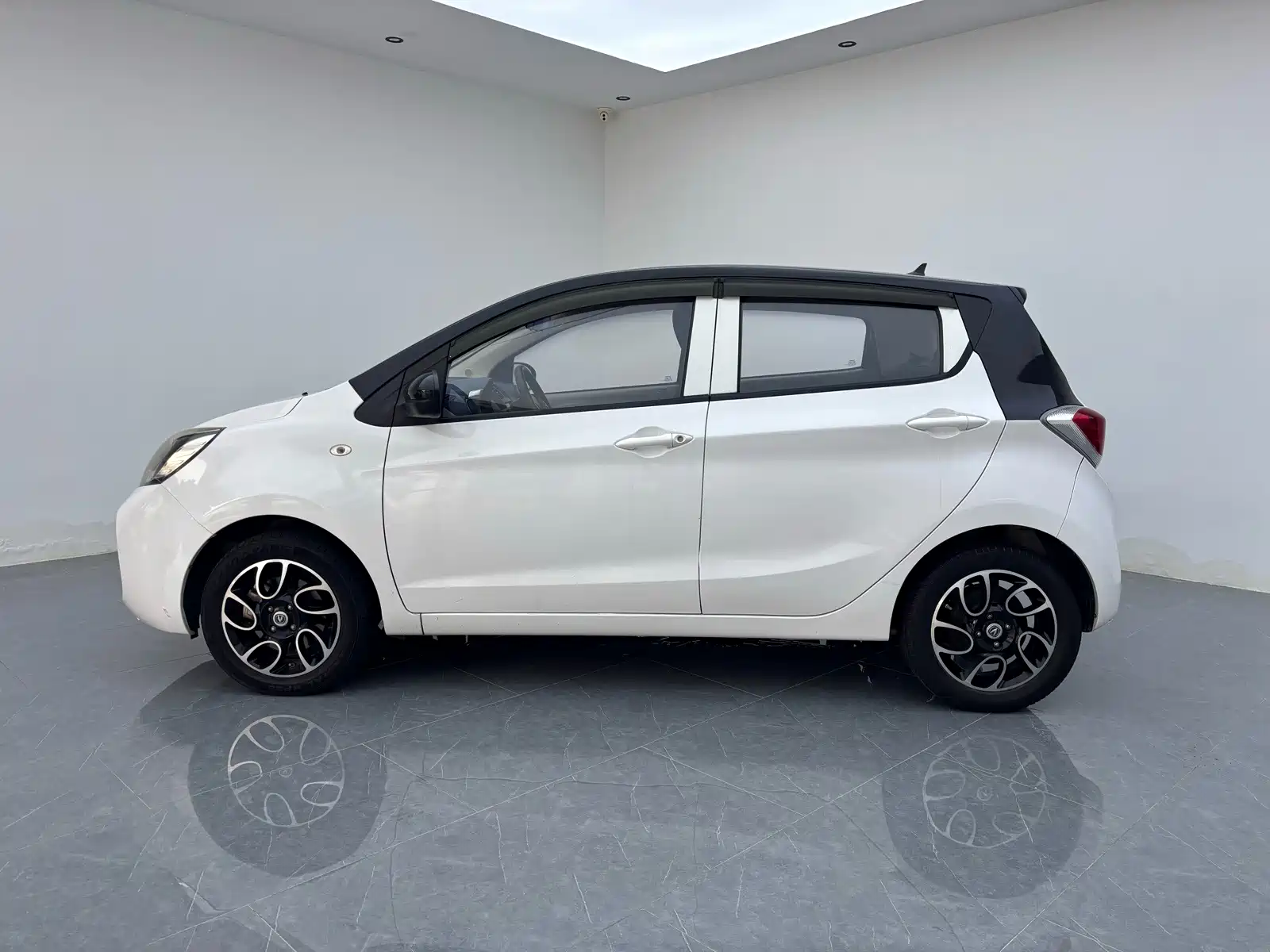 Photo 20 - Changan Benben E-Star