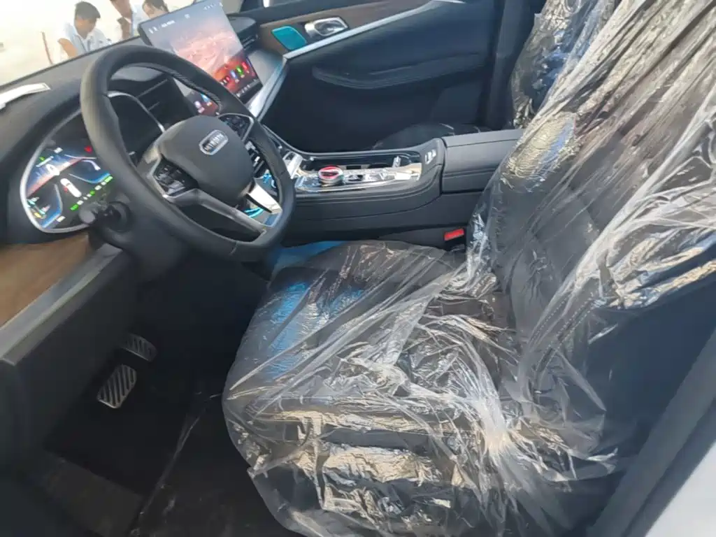Skyworth Auto Skyworth HT-i 2026 2024 1.5L PHEV 115KM Taidao Edition
