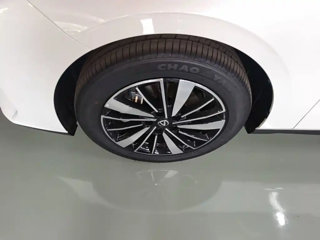 Changan Eado PHEV 2026 2025 Smart New Blue Whale 145KM High-Performance Edition