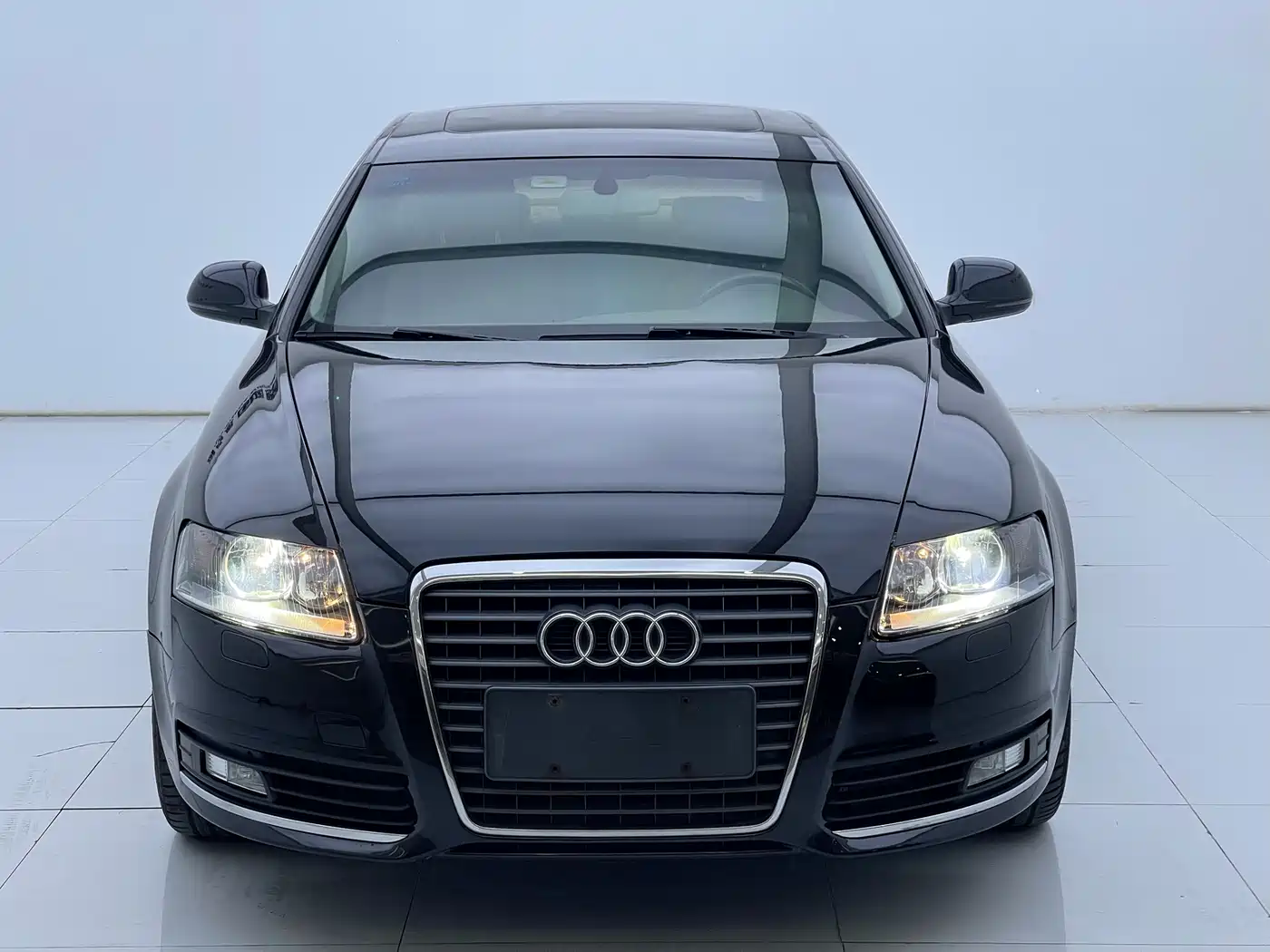 Фото 2 - Audi A6L
