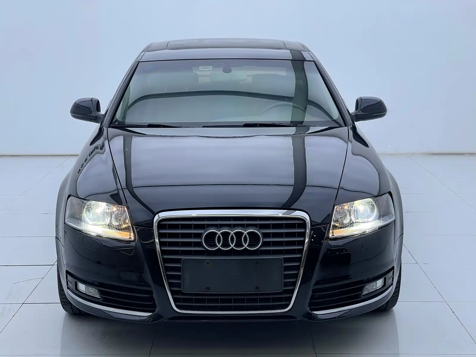 Фото 2 - Audi A6L