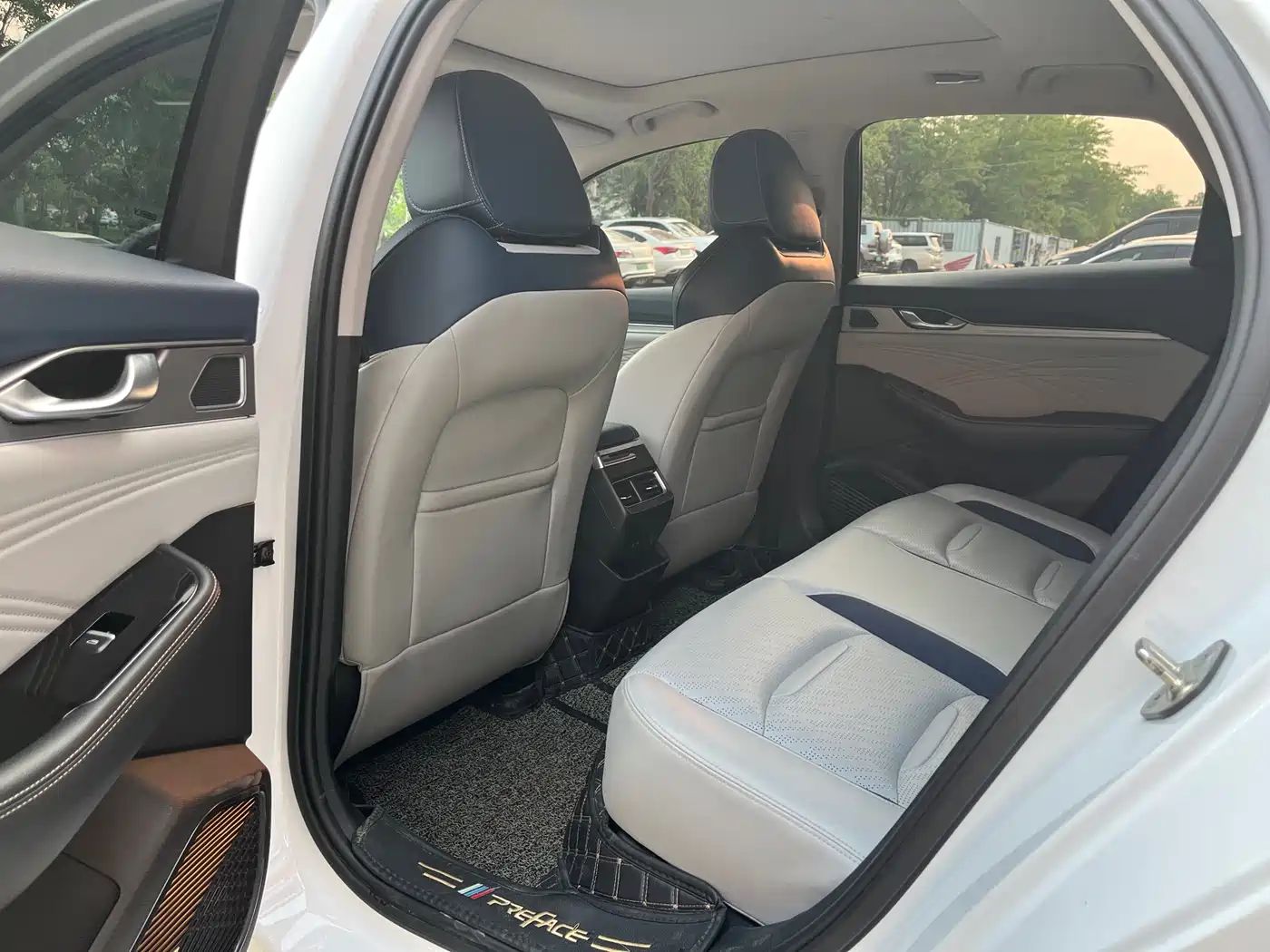 GEELY AUTOMOBILE XINGRUI