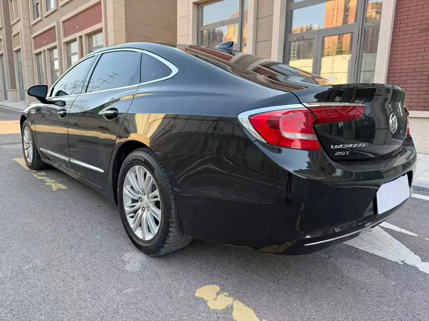 Buick LaCrosse 2018 Model 20T Elite Edition фото 13