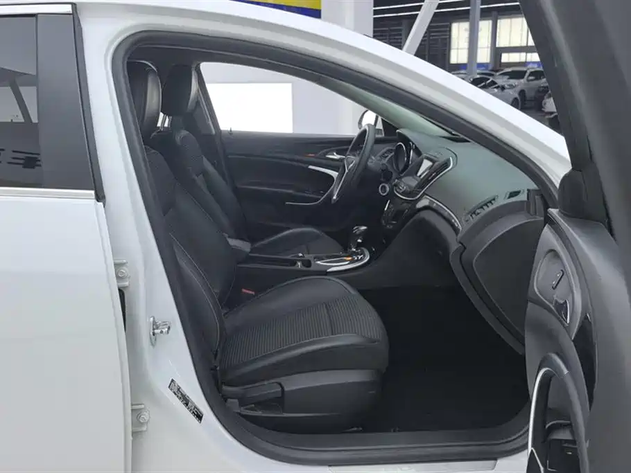 Buick Regal 2015 1.6T Leading Tech Edition фото 8