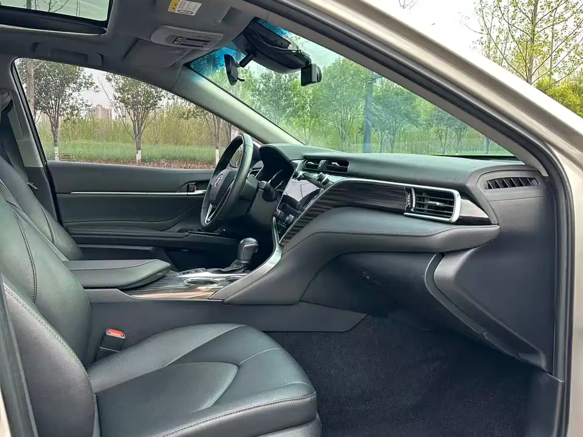Toyota Camry 2019 2.5G Luxury (China V) фото 7