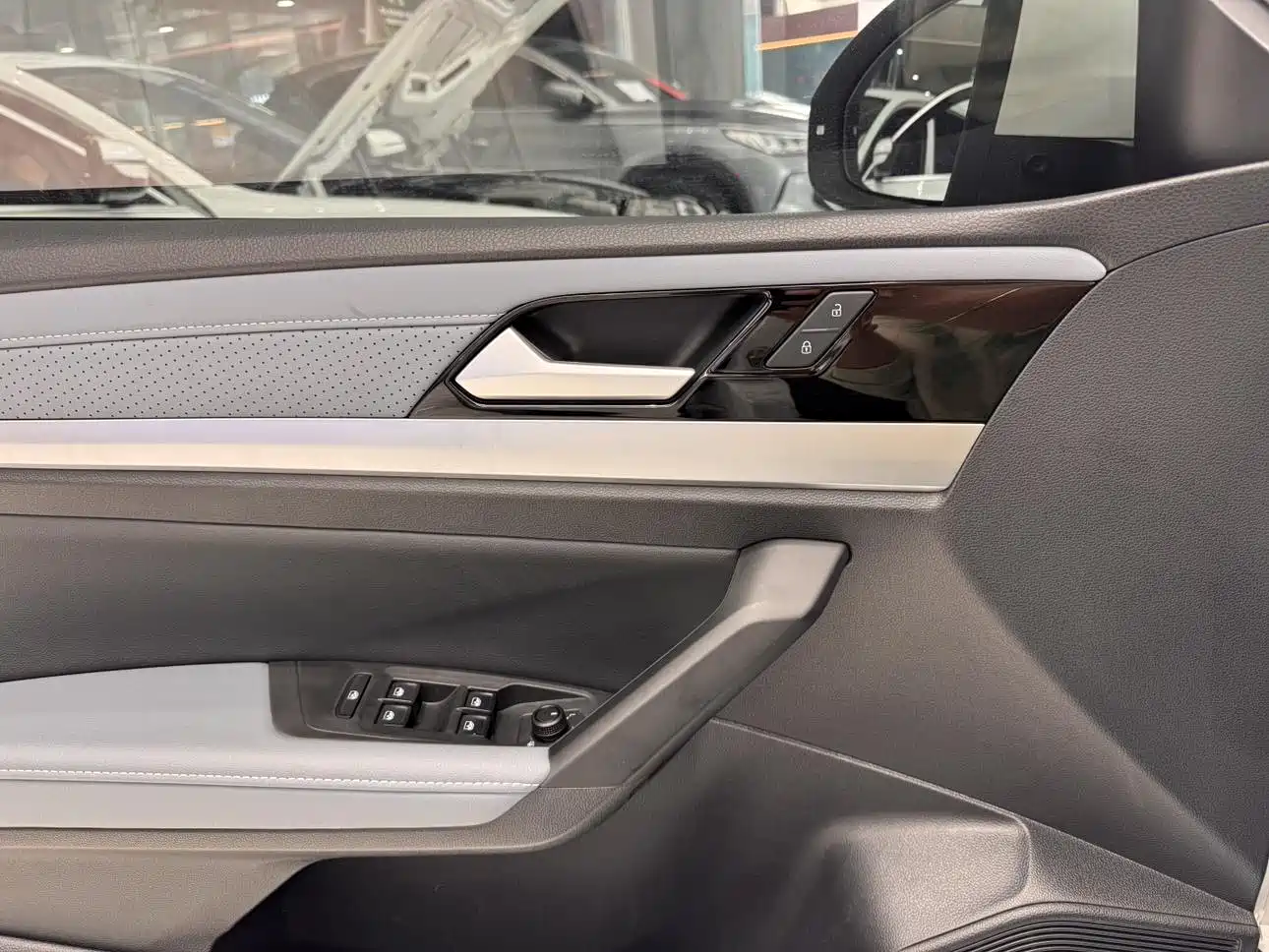 Volkswagen Lavida 2024 Model 1.5L Automatic Starlight 5 Million Edition фото 24