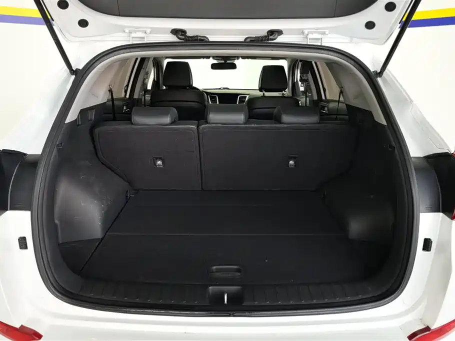 Hyundai Tucson 2018 1.6T DCT 2WD 15th Anniversary Special Edition фото 4