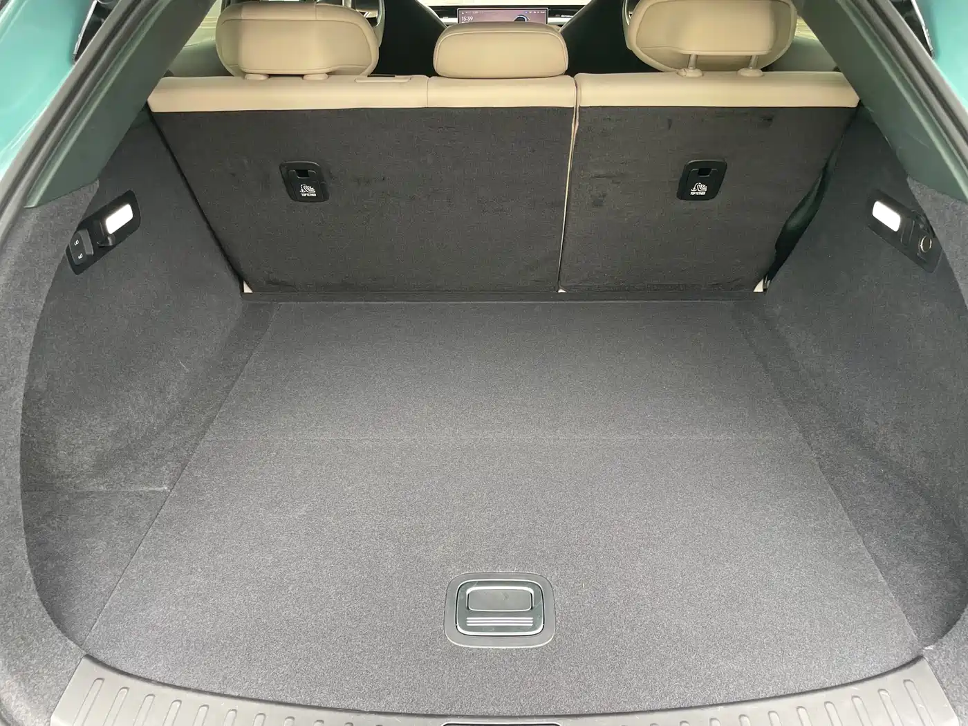 XIAOMI CAR XIAOMI YU7