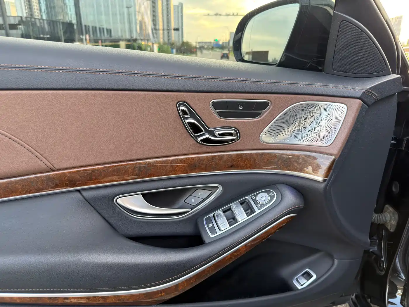 Mercedes-Benz S-Class 2016 S 320 L Luxury фото 8