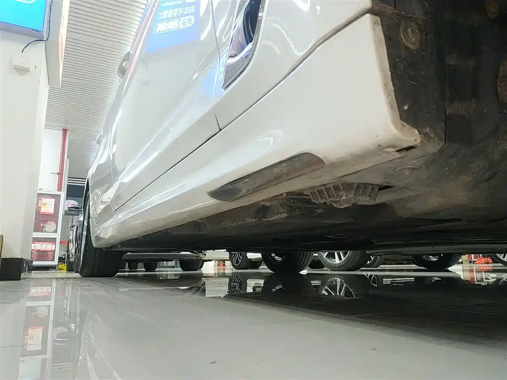 BMW 5 Series 2020 525Li M Sport Package фото 21