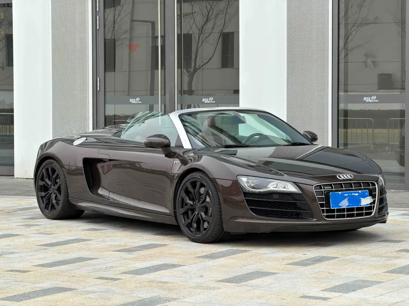 Audi R8 2011 Spyder 5.2 FSI quattro фото 3