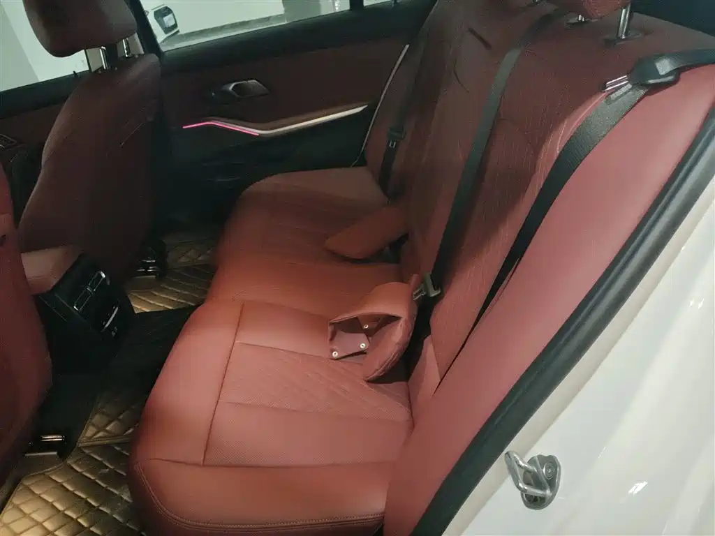 BMW 3 Series 2024 325Li M Sport Shadowline Package фото 17