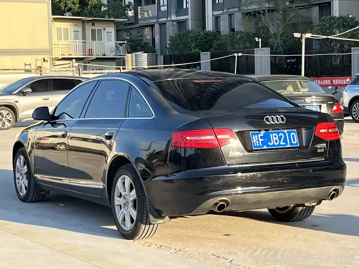 Фото 13 - Audi A6L