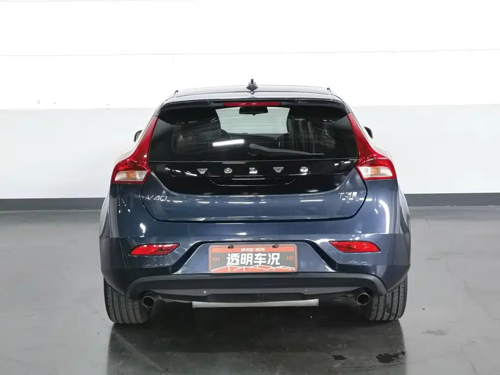 Volvo V40 2018 2018 T3 R-Design Edition