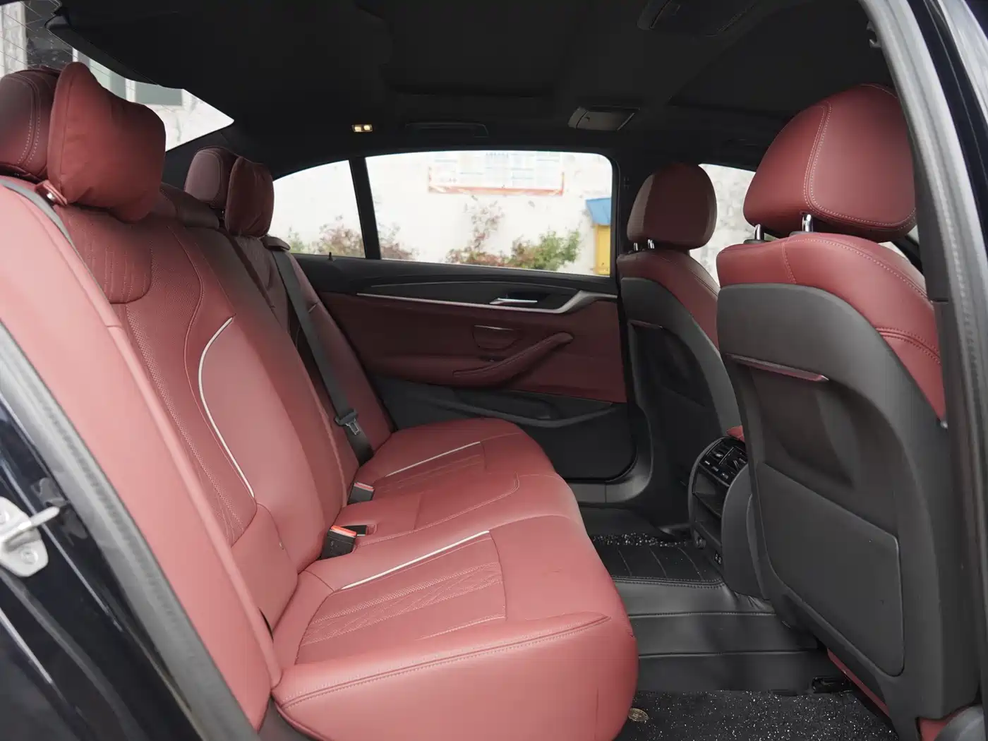 BMW 5 Series 2023 Facelift 530Li Leading M Sport Package фото 6