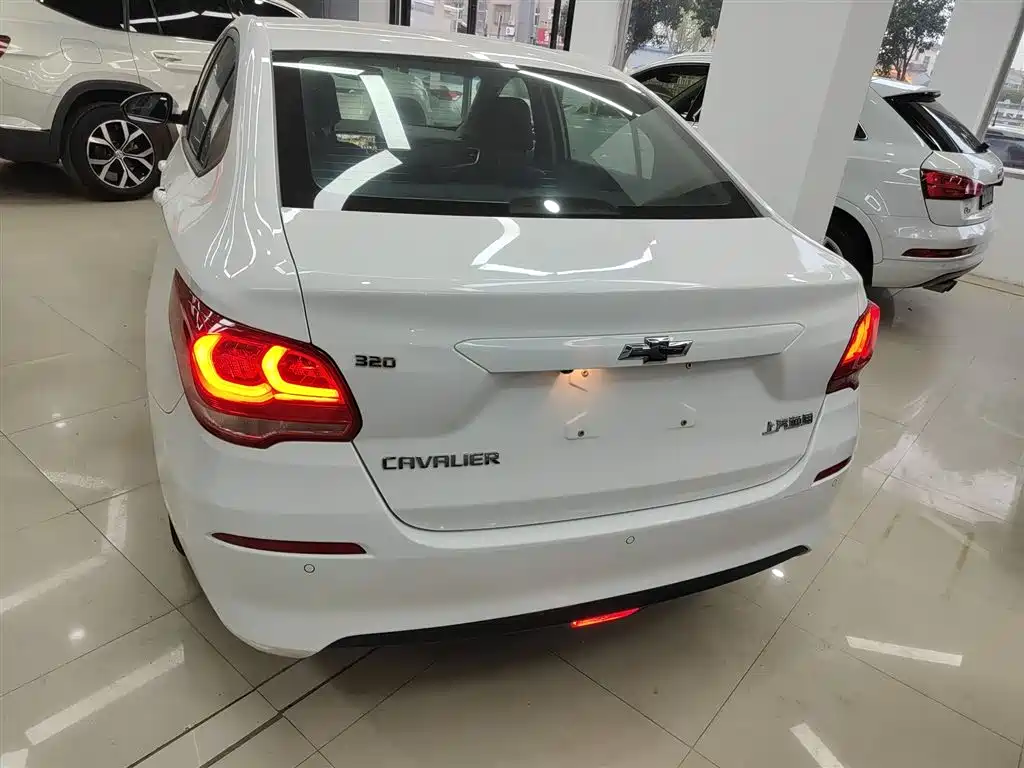 Chevrolet Cavalier 2019 320 Automatic Joy Edition фото 6