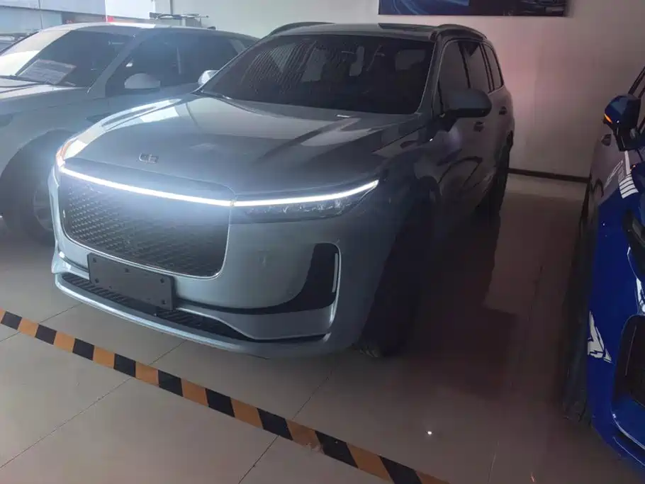 Li Auto Li ONE 2020 Extended Range 6-seater