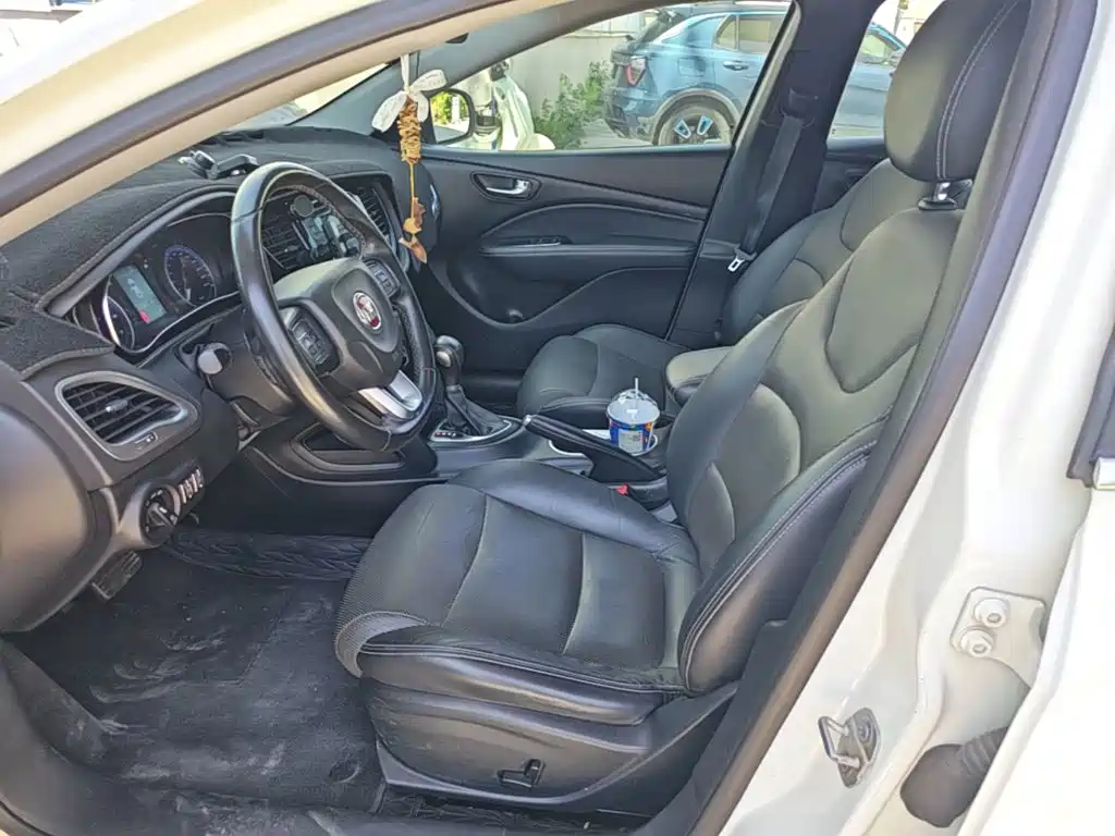 Fiat Viaggio 2015 2015 1.4T Automatic Smart Edition