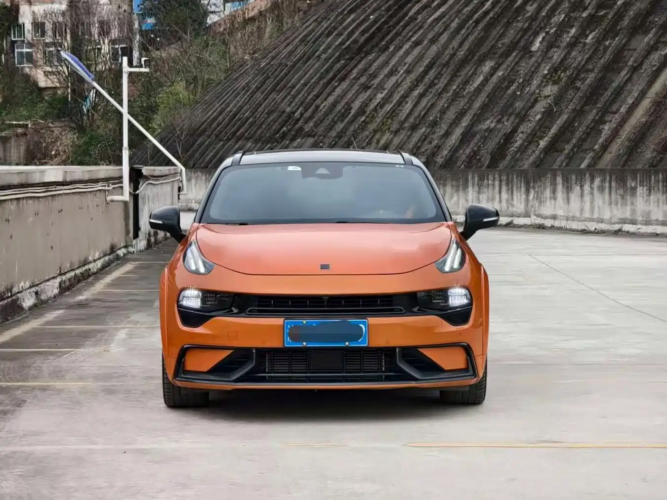 LYNK & CO. 02 HATCHBACK