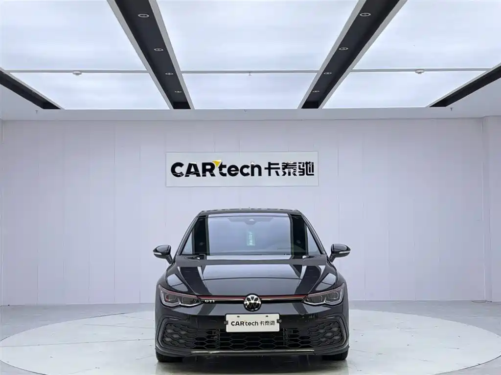 VOLKSWAGEN GOLF GTI