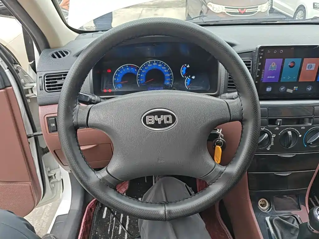 Фото 11 - BYD F3
