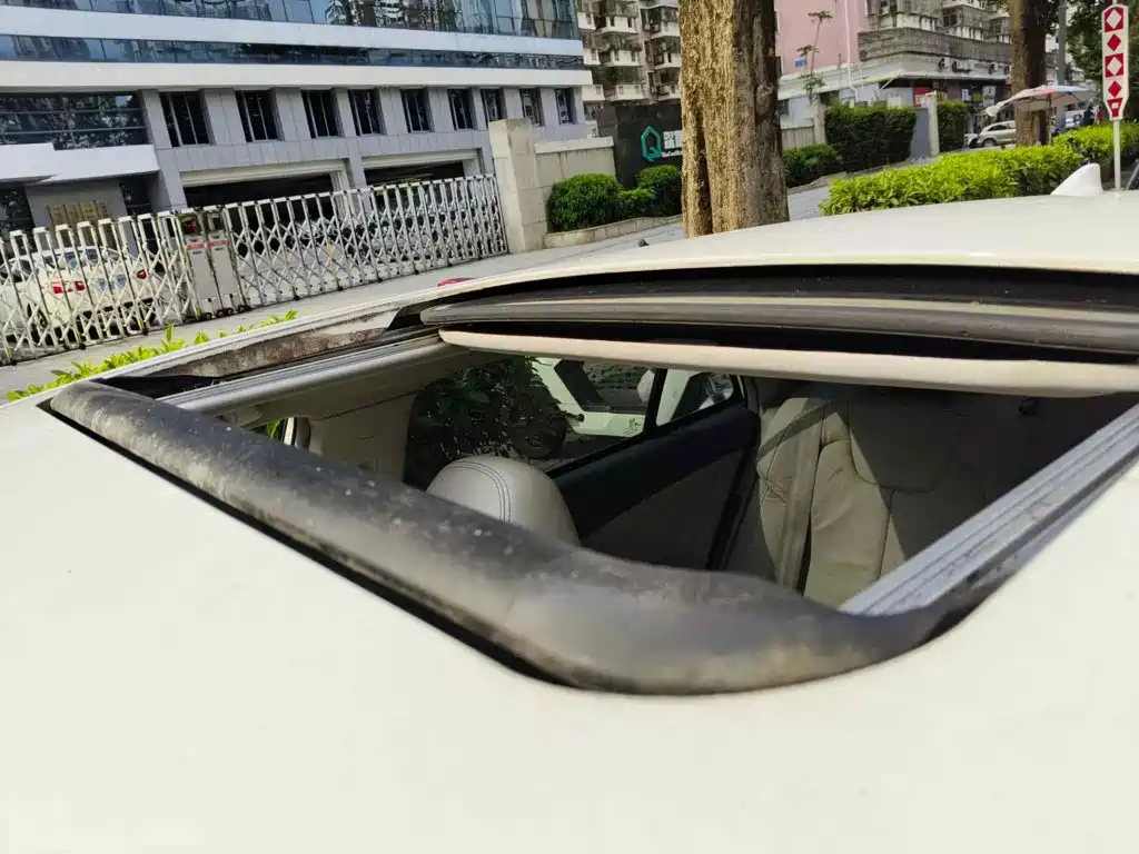 BYD Qin New Energy 2014 2014 1.5T Flagship